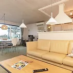 Beachfront Family Retreat - By Traum Tatil Evi