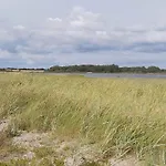 Beachfront Family Retreat - By Traum * Næs