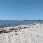 Beachfront Family Retreat - By Traum Næs