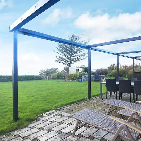 Beachfront Family Retreat - By Traum Casa vacanze