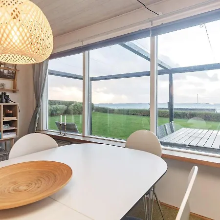 Two-bedroom In Assens 1 Tatil Evi Næs