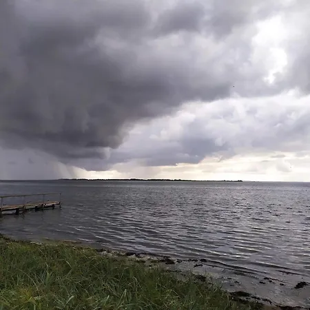 Beachfront Family Retreat - By Traum