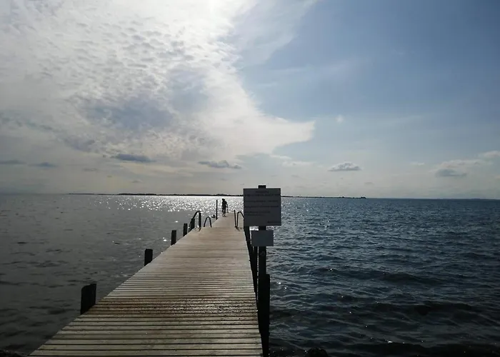 Beachfront Family Retreat - By Traum * Næs